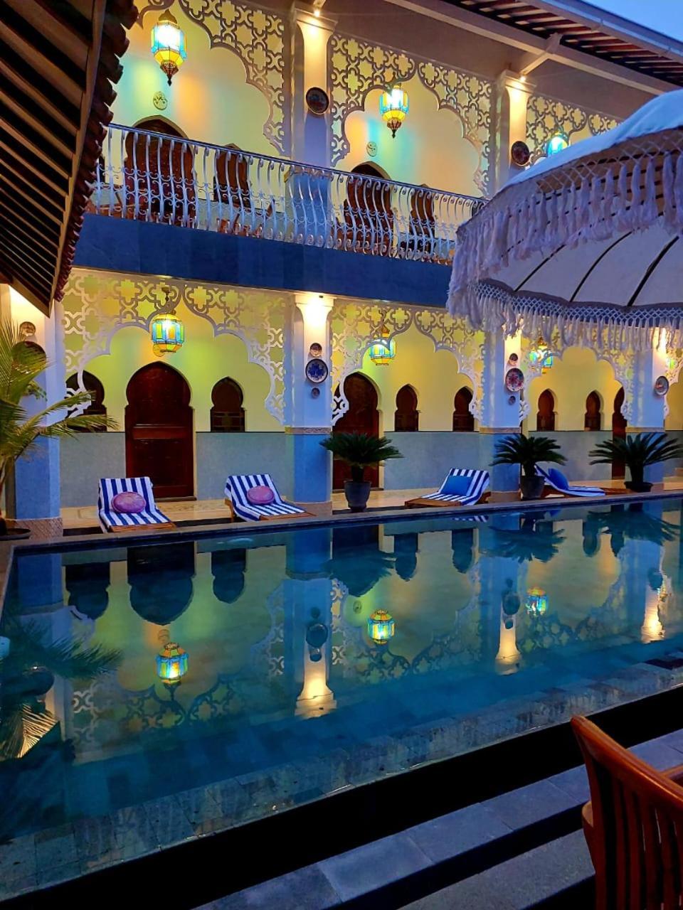 Blue Garden Boutique Hotel Jepara Exterior foto